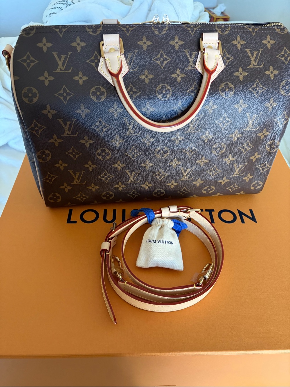 Louis Vuitton Monogram Speedy 35